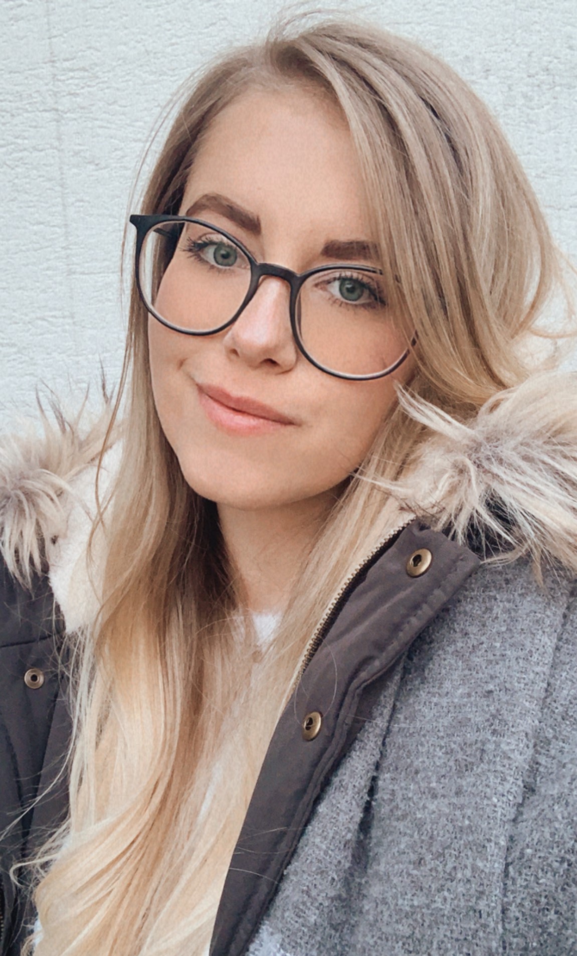 HI ♥ ICH HEISSE JASMINA UND FREUE MICH, DASS ZU ZU MEINEM BLOG GEFUNDEN HAST. ICH WÜNSCHE DIR VIEL SPASS BEIM STÖBERN UND NACHBACKEN! ♥