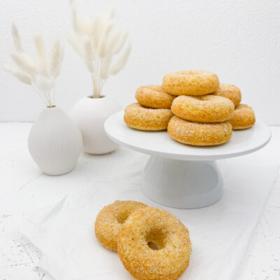 GEBACKENE BUTTERMILCH DONUTS