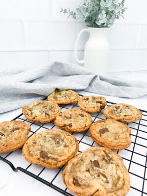 ULTIMATIVE CHOCOLATE CHIP COOKIES